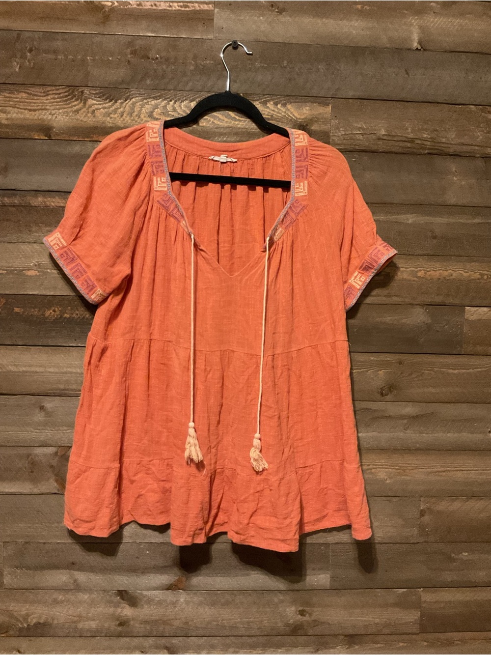Women’s Easel Boho Embroidered Babydoll Tunic Top Size Medium